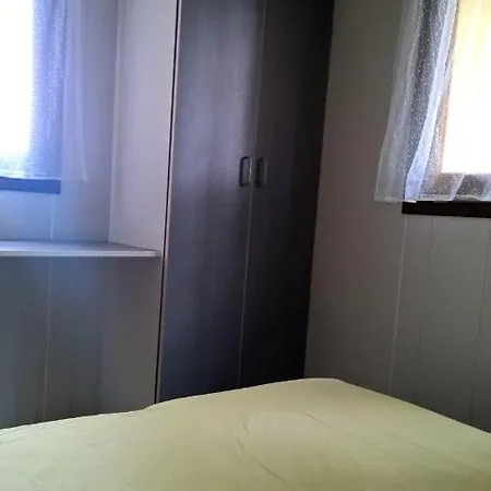 Chalet Santo Stefano Вьесте
